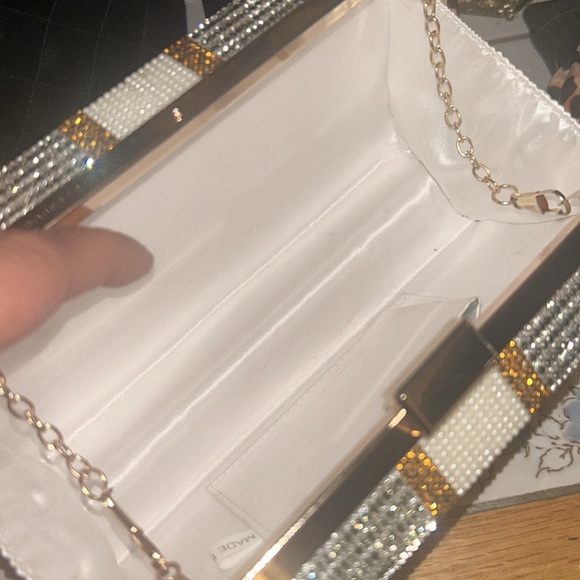 Cash clutch💯Vegas Style clutch with rhinestones $10,000 - Picture 5 of 6